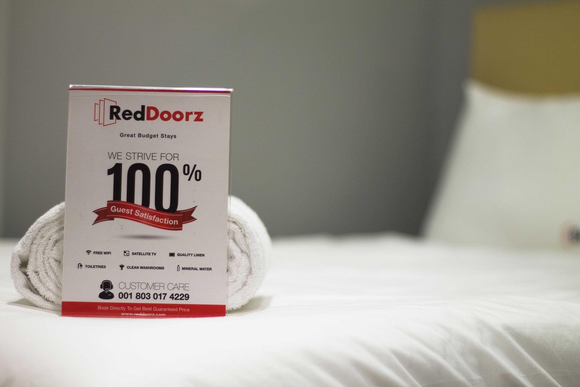 Reddoorz Plus @ Setiabudi Tengah 자카르타 외부 사진